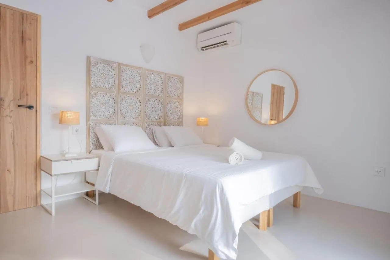Oasis Villas Complex Cala Llonga