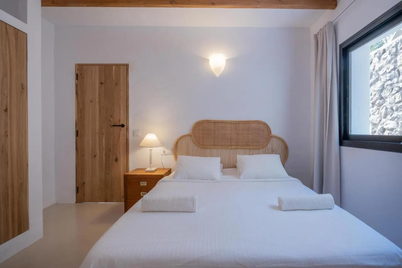 Oasis Villas Complex カラ・ロンガ