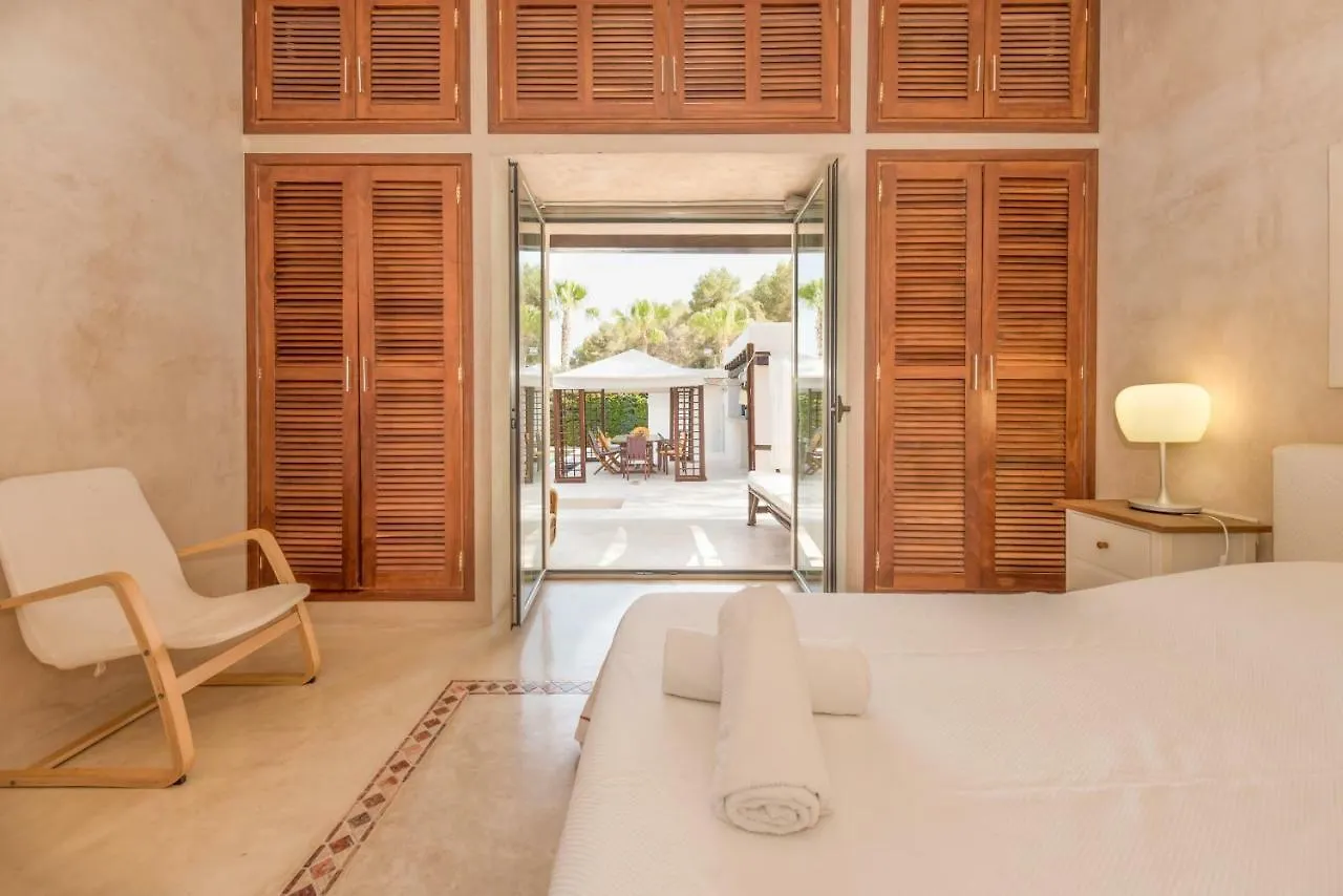 Oasis Villas Complex Cala Llonga
