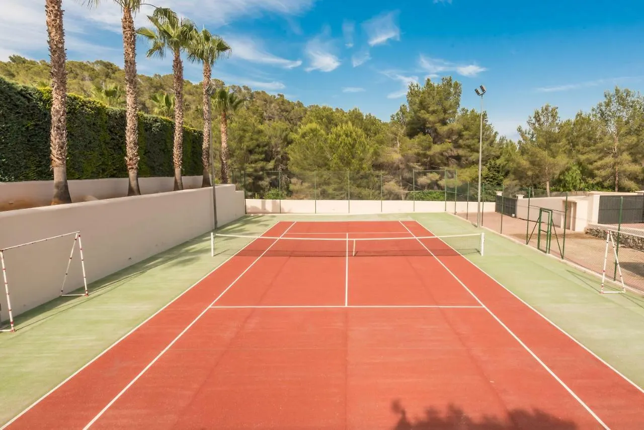 Oasis Villas Complex Cala Llonga  Spain